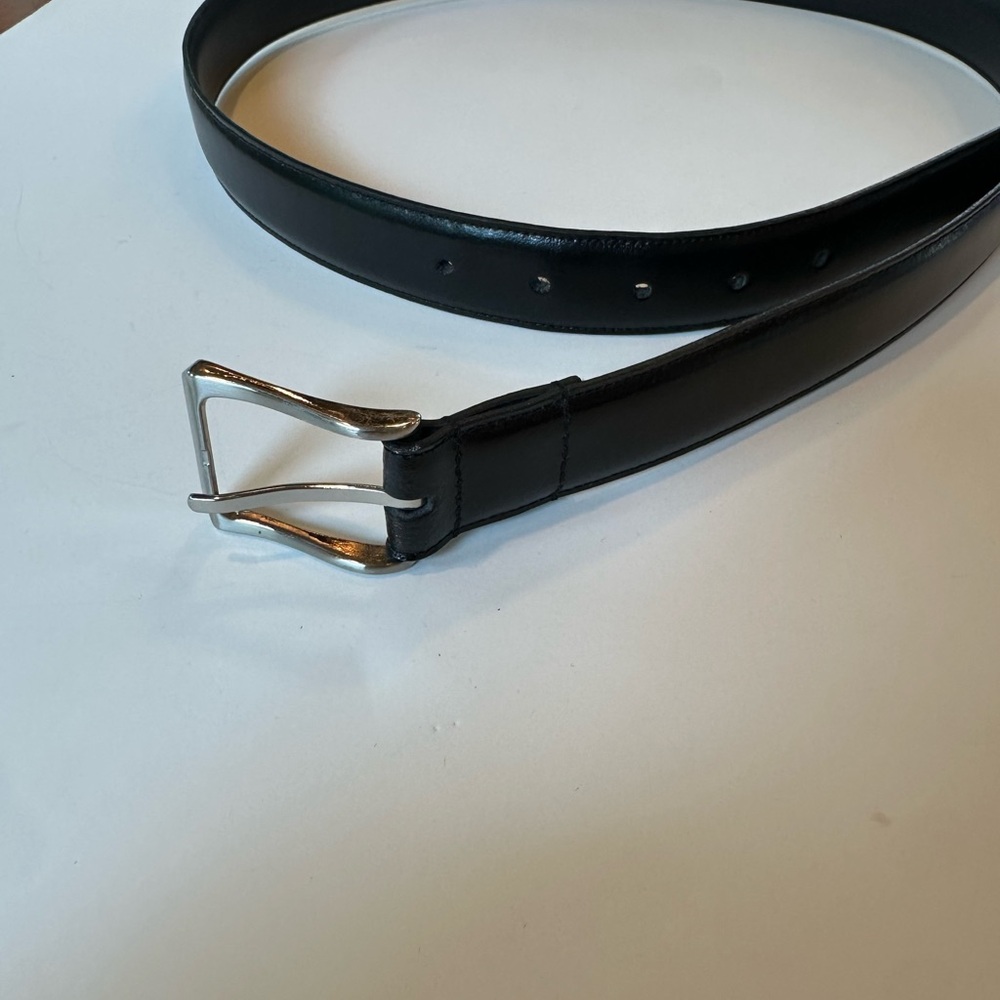 JoS A. Bank Black Leather Belt - Picture 1 of 3